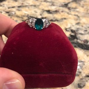 Emerald 10k white gold ring- vintage